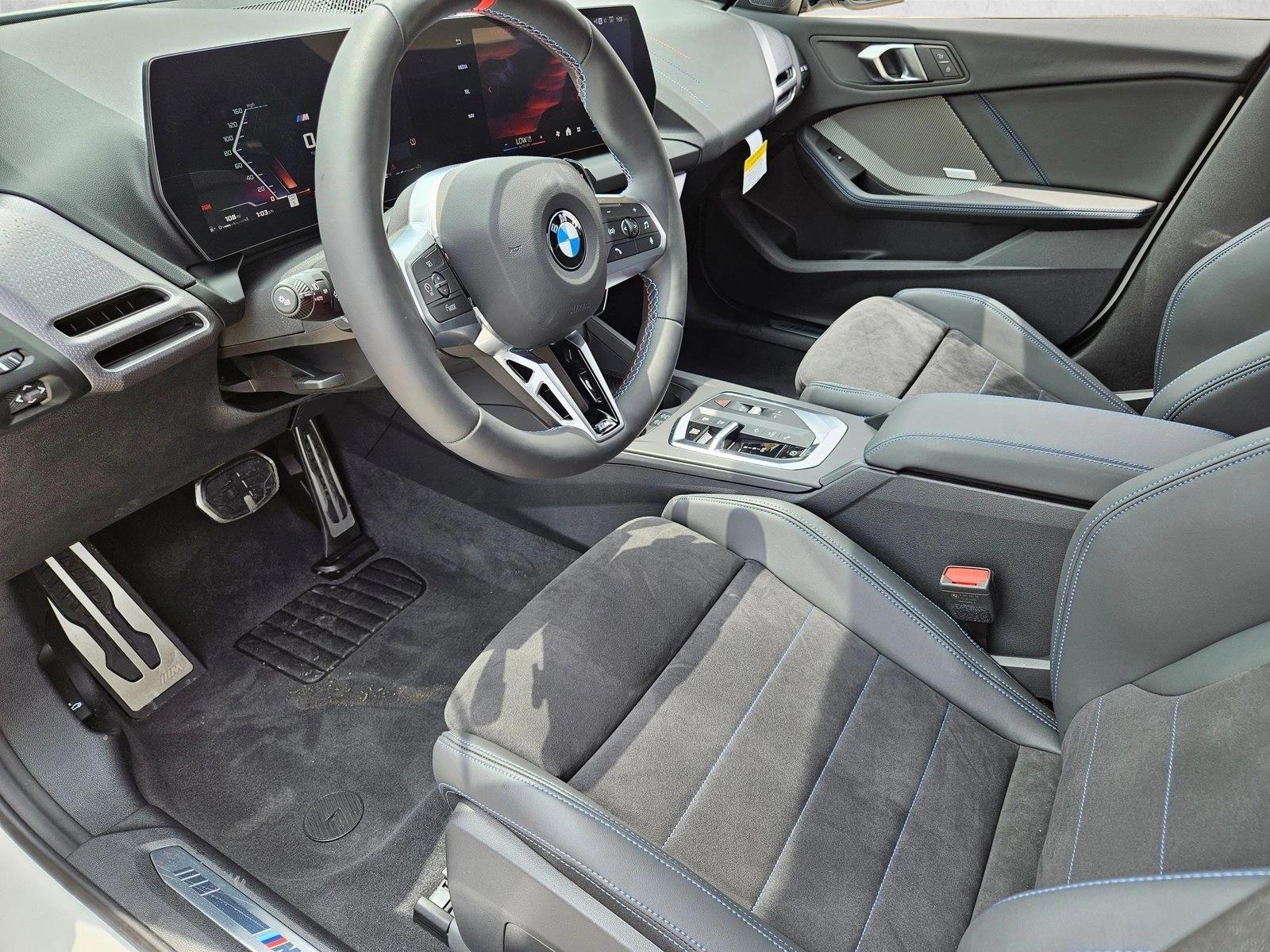 2026 BMW 2 Series M235 - Photo 9
