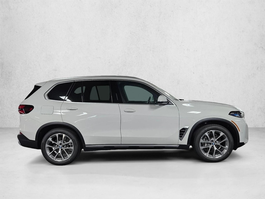 New 2026 BMW X5 xDrive40i SUV