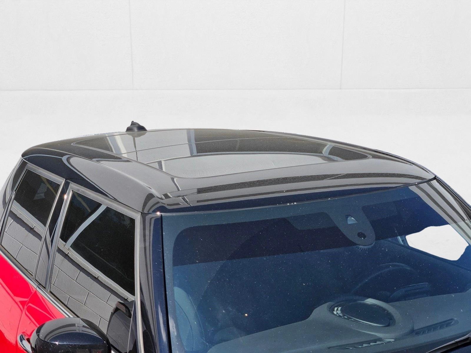 2022 Mini Cooper 4 Door Hardtop photo 4