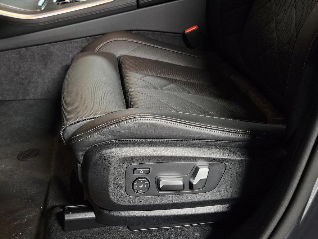 New 2026 BMW X5 PHEV xDrive50e SUV