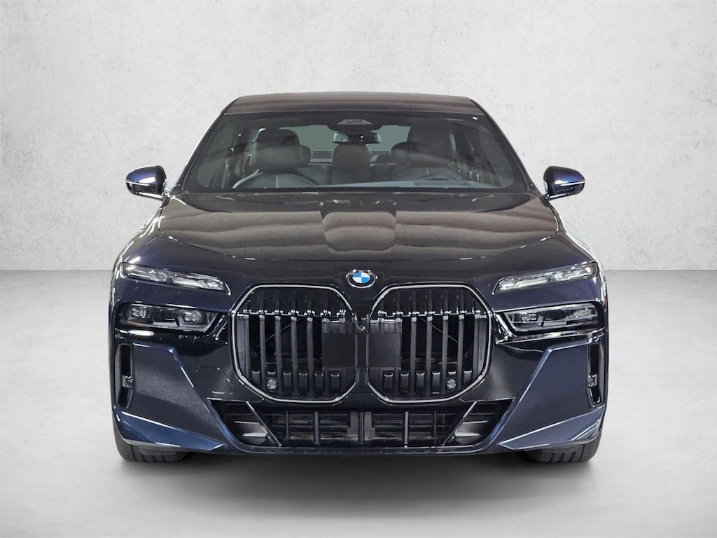 New 2025 BMW 760i xDrive Sedan