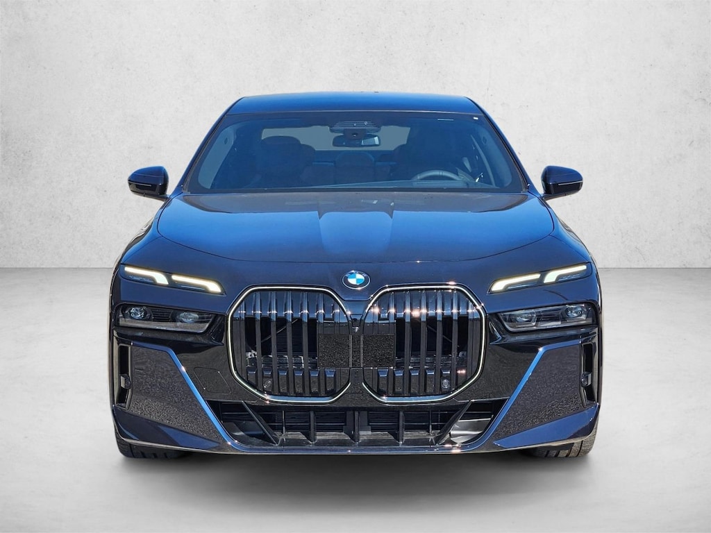 New 2025 BMW 760i xDrive Sedan
