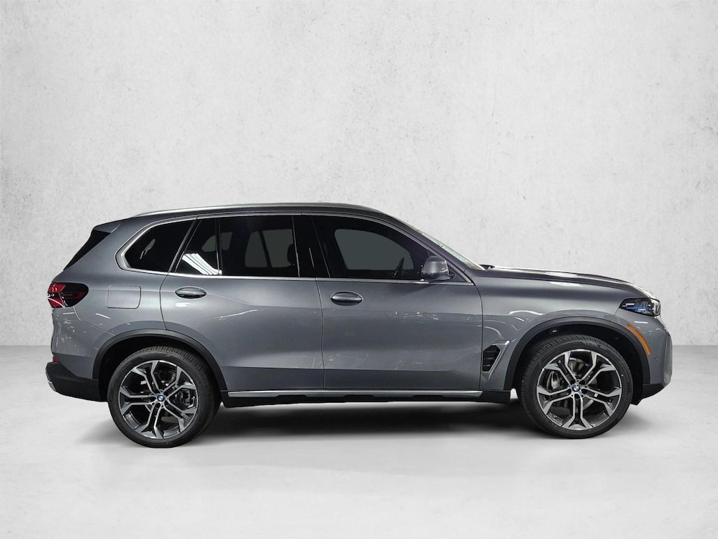 New 2026 BMW X5 sDrive40i SUV