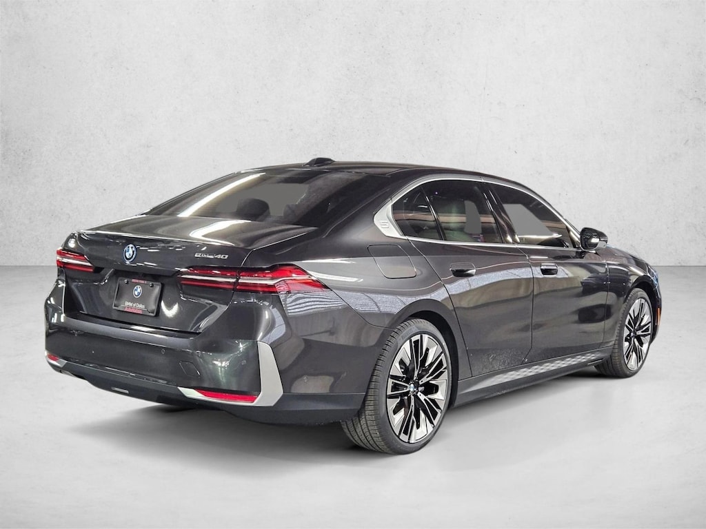 New 2026 BMW i5 eDrive40 Sedan