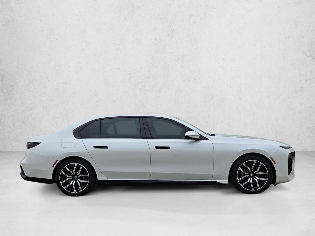 New 2025 BMW 760i xDrive Sedan