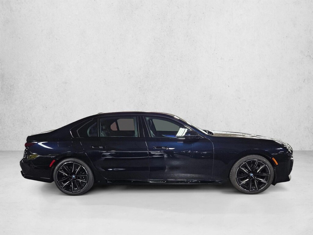 New 2025 BMW 760i xDrive Sedan