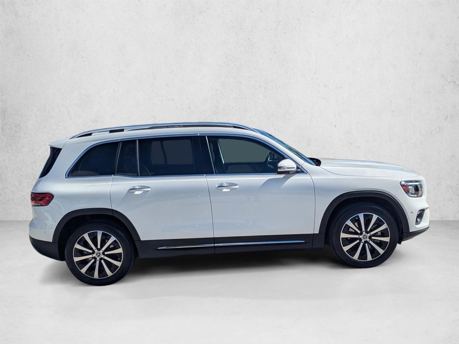 2022 Mercedes Benz GLB 250 4MATIC photo 4