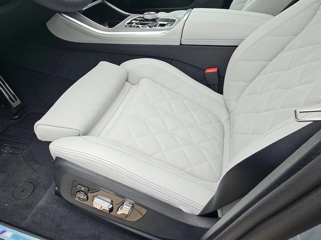 New 2026 BMW X5 xDrive40i SUV