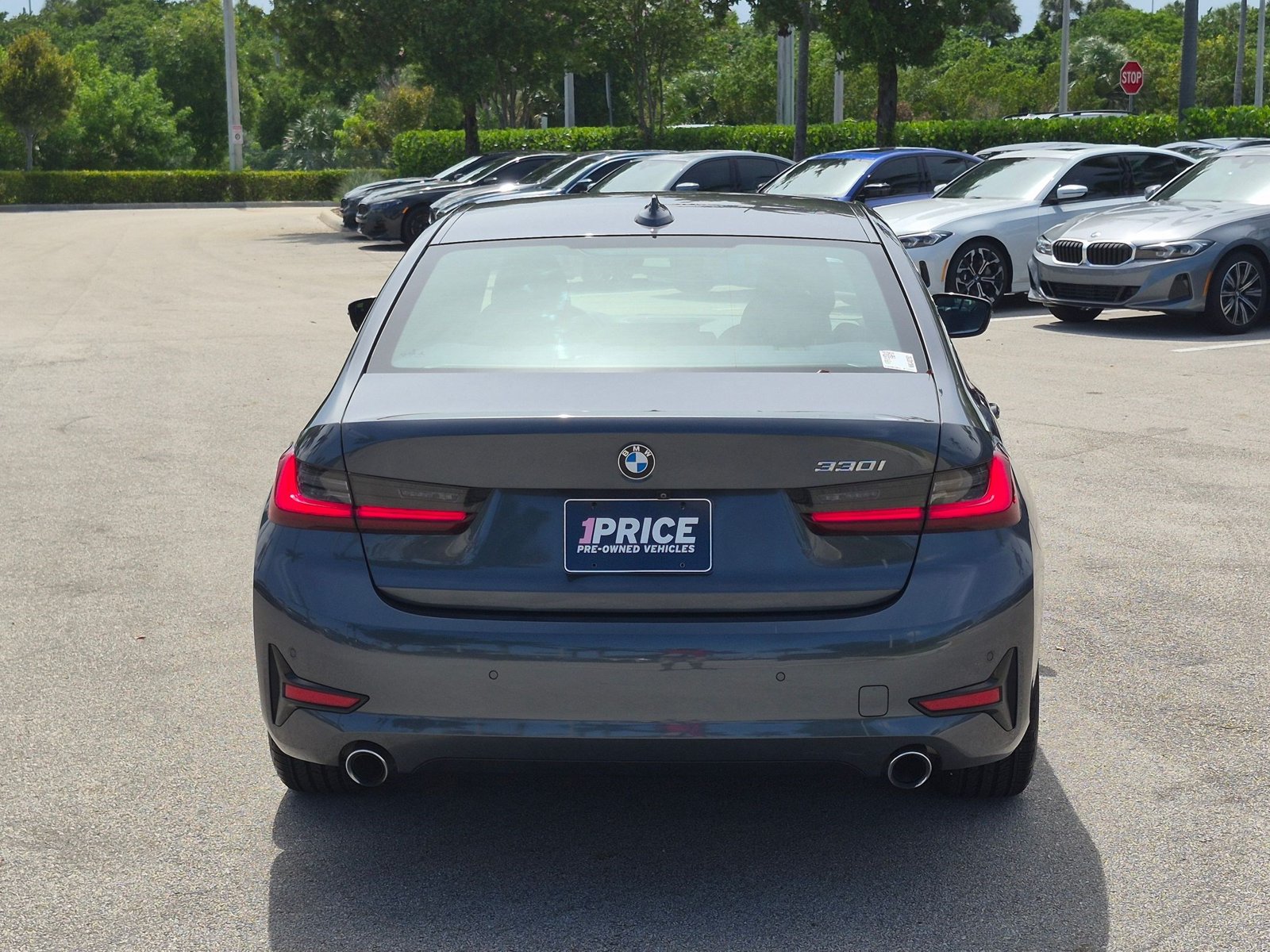 2022 BMW 3 Series 330i - Photo 7