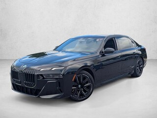 2025 BMW 740i