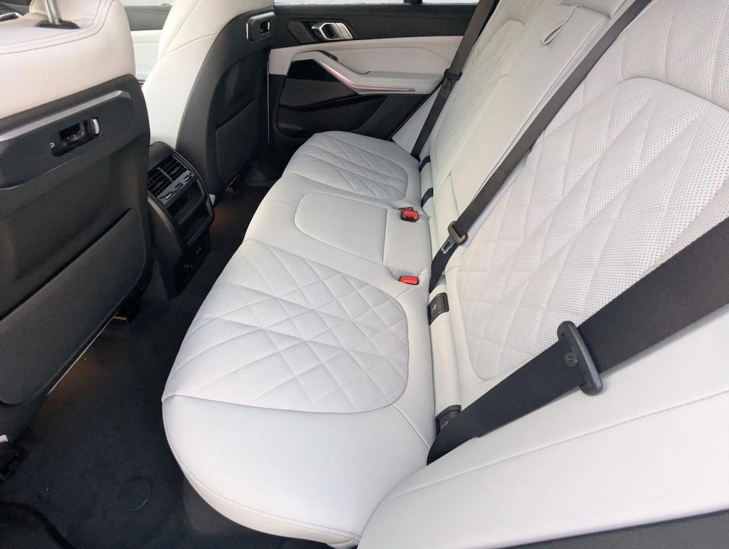 New 2026 BMW X5 xDrive40i SUV