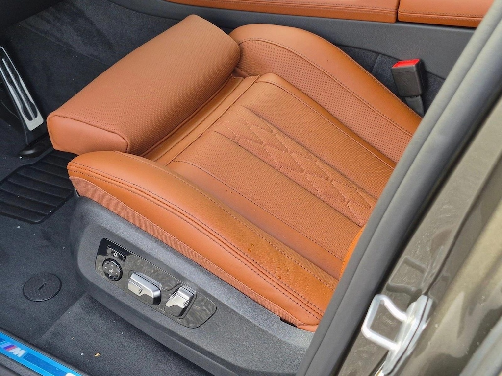 New 2027 BMW X7 xDrive40i SUV