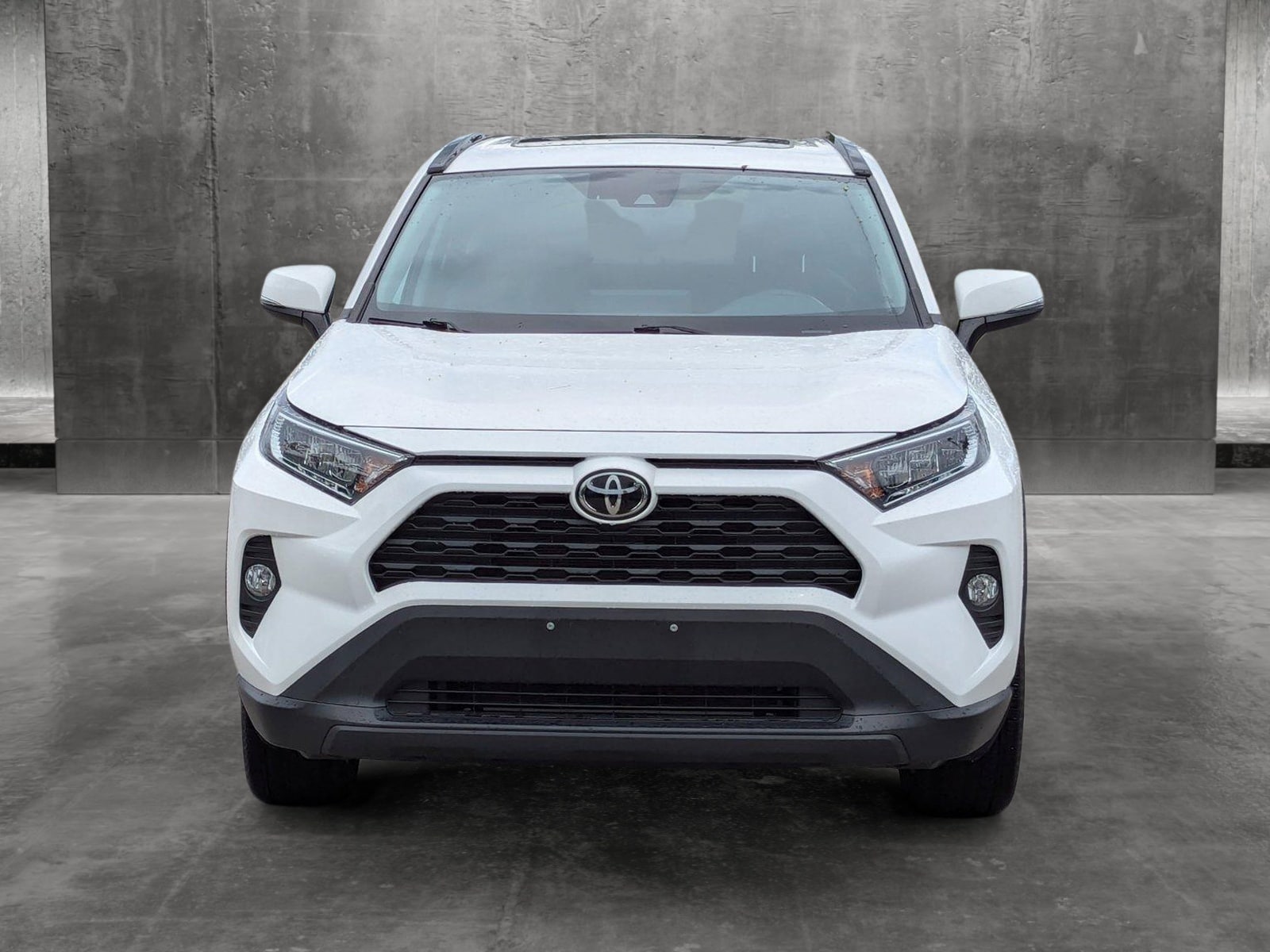 Used 2020 Toyota RAV4 XLE Premium with VIN 2T3A1RFV2LW127048 for sale in Delray Beach, FL