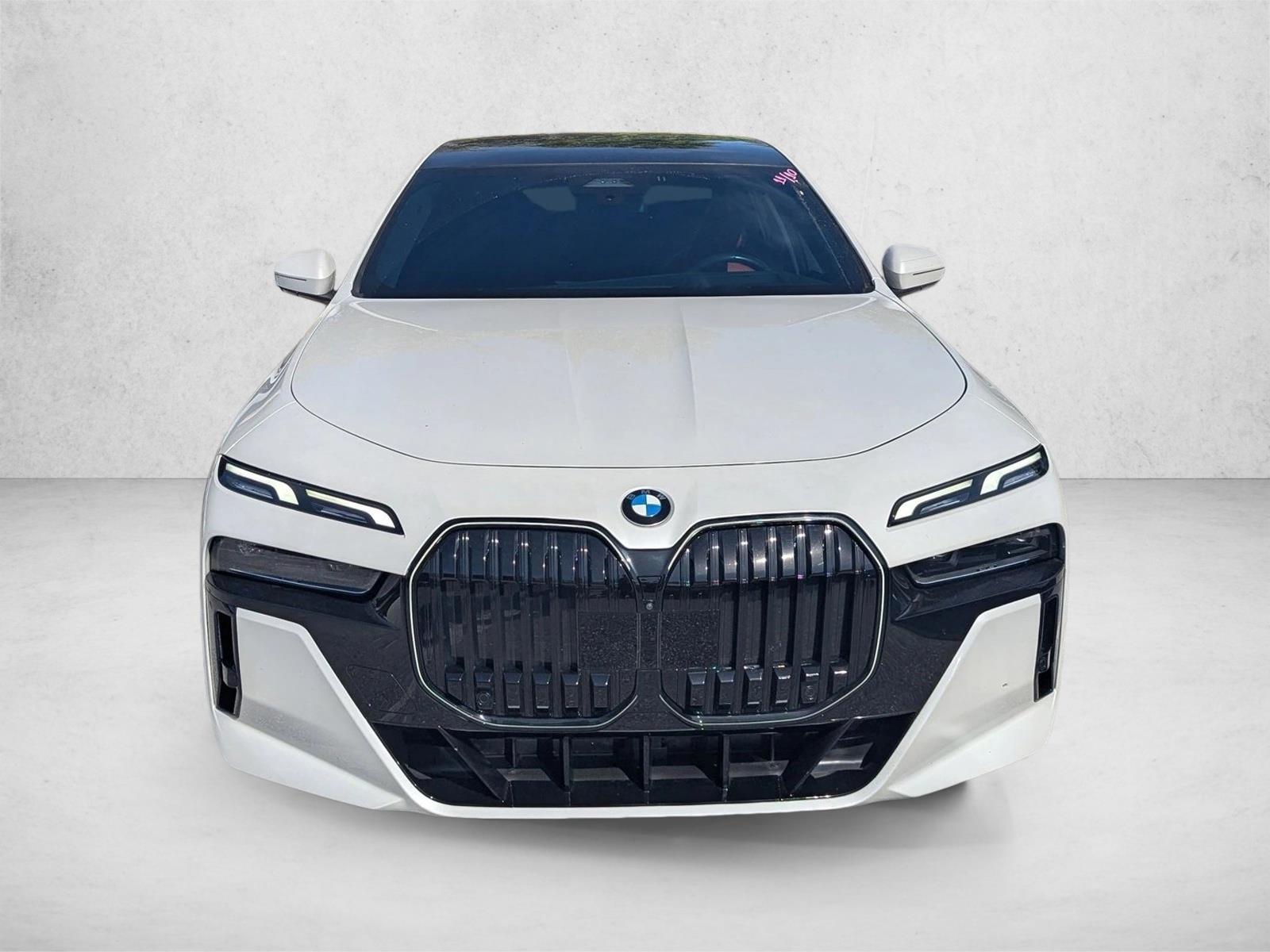 2025 Bmw 740i photo 2