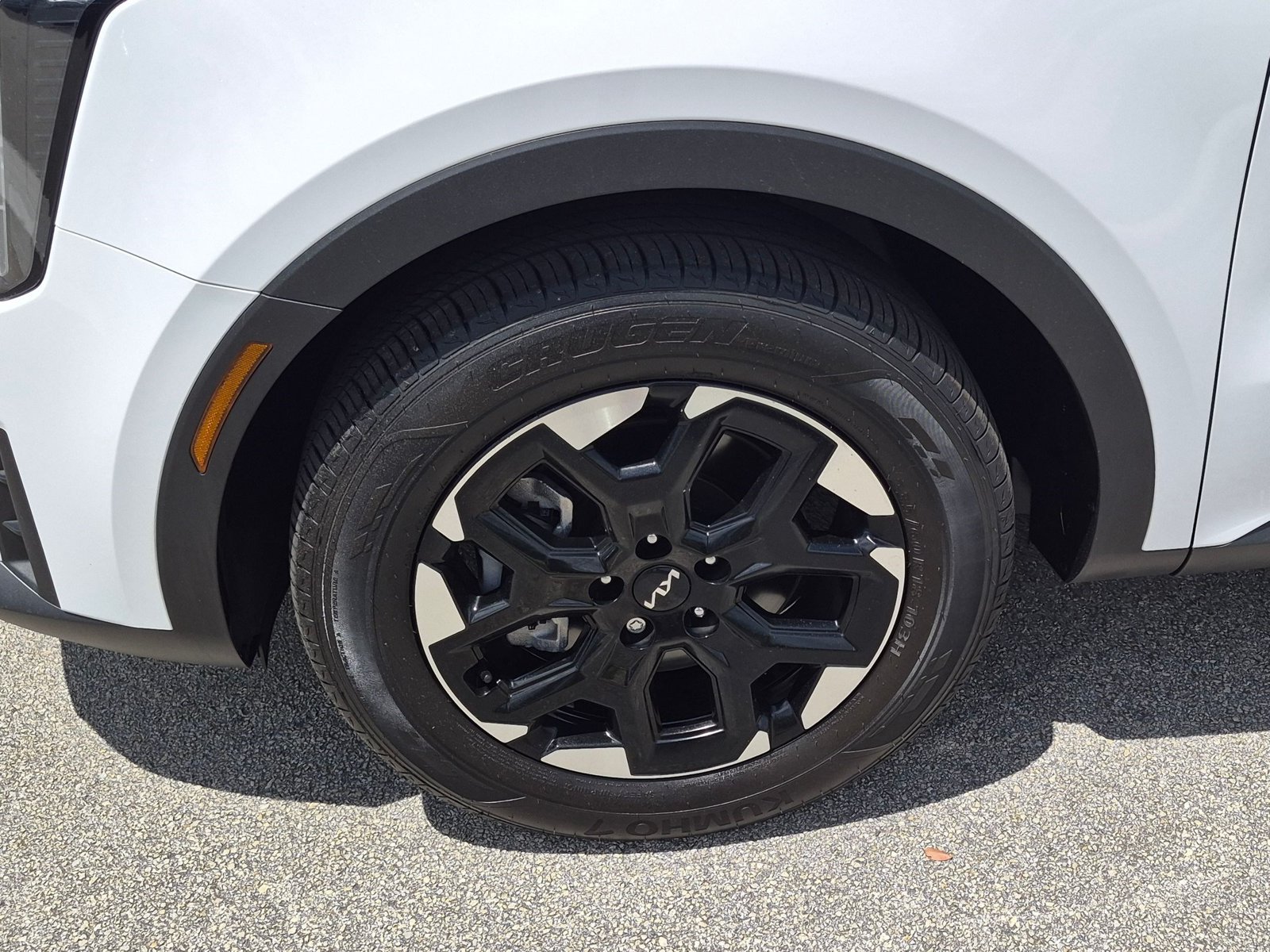 2025 Kia Sorento S - Photo 24