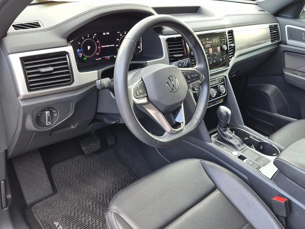 Used 2022 Volkswagen Atlas Cross Sport 3.6L V6 SE w/Technology SUV