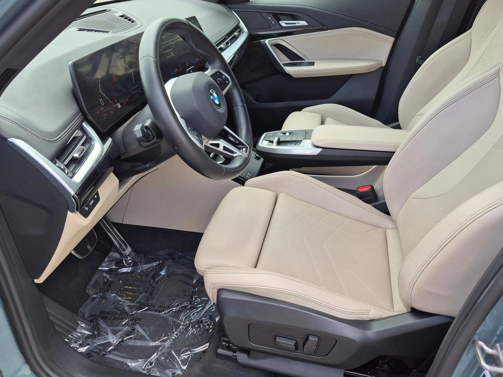 2023 BMW X1 28i - Photo 17