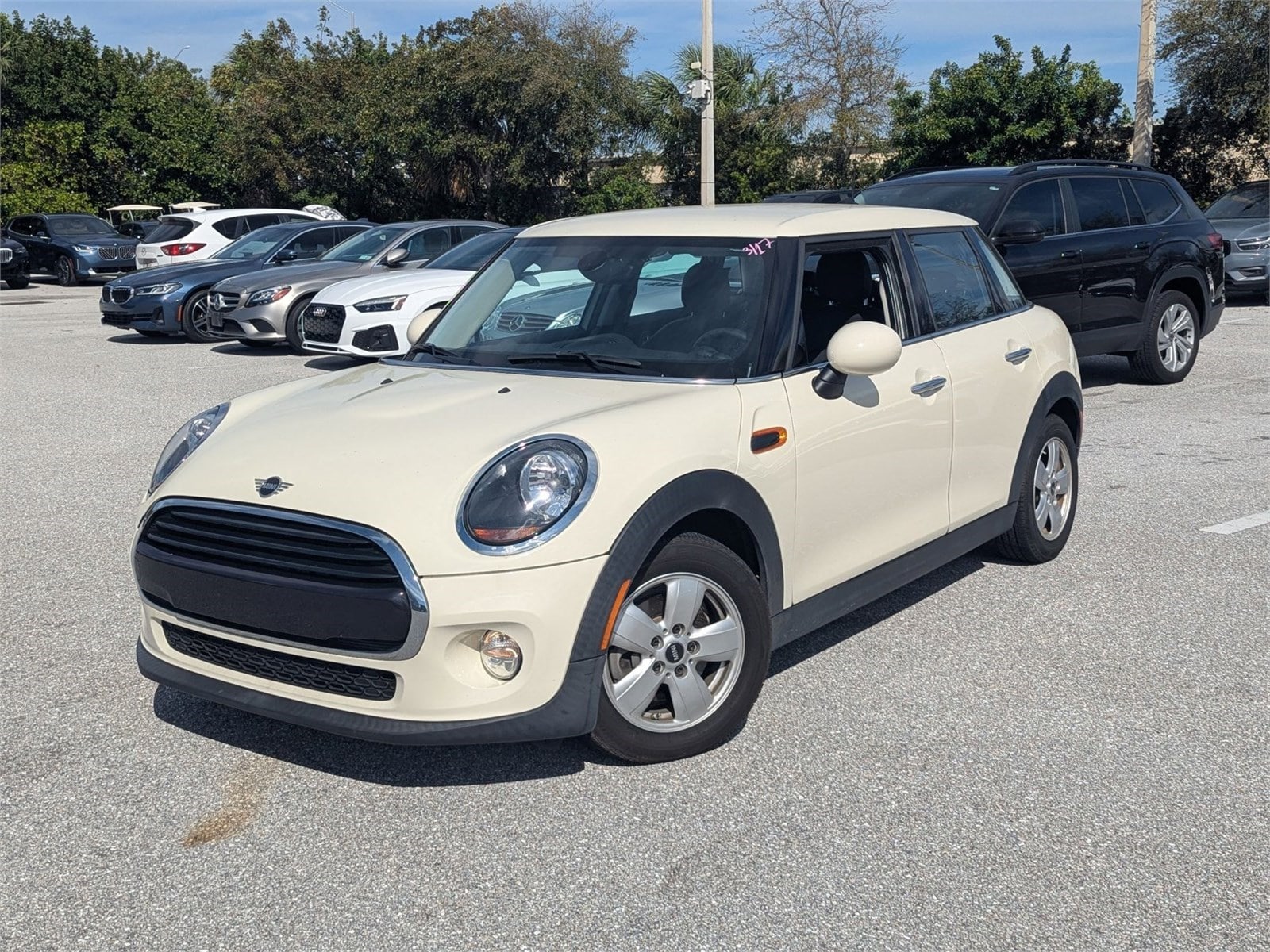 2019 MINI Hardtop 4 Door Base