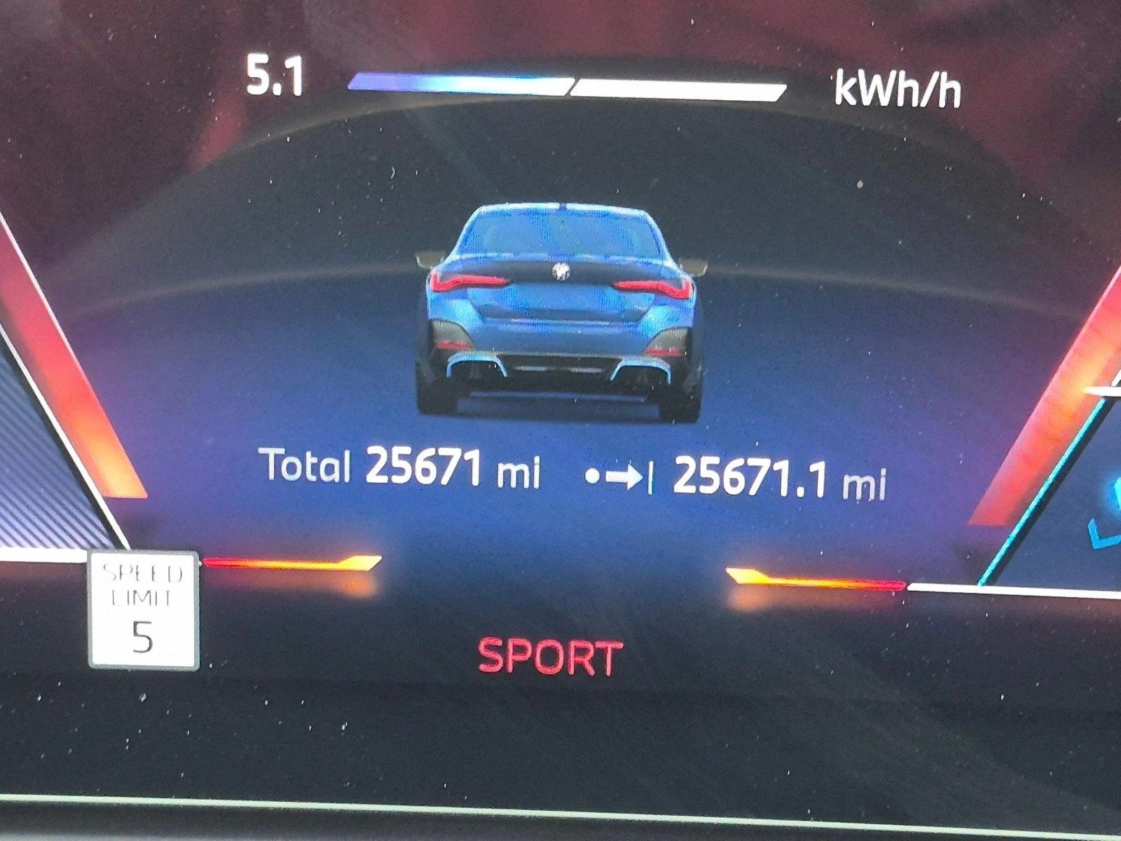 2024 BMW i4 35 - Photo 11
