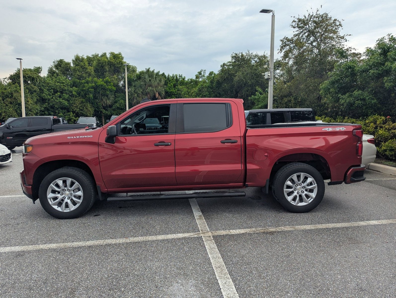 2021 Chevrolet Silverado 1500 Custom photo 3