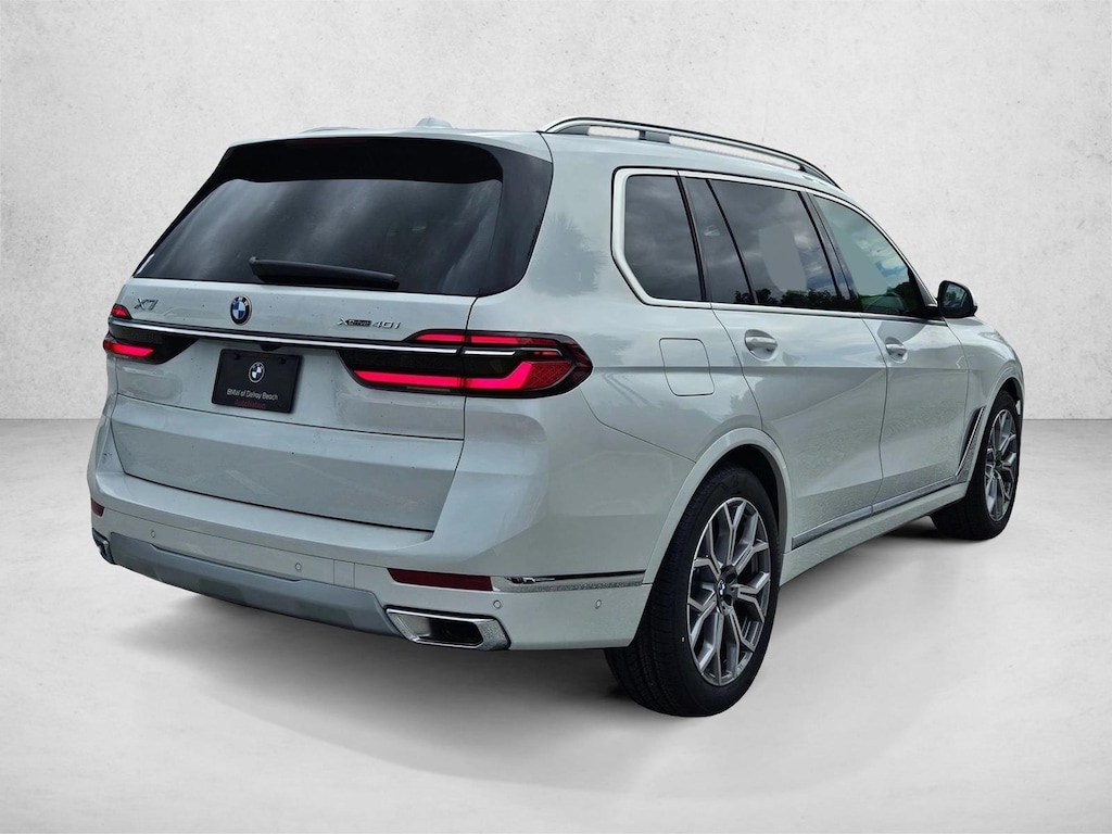 New 2026 BMW X7 xDrive40i SUV