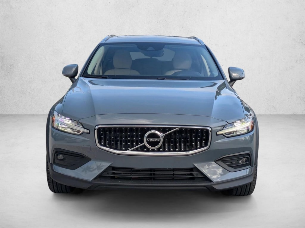 Used 2022 Volvo V60 Cross Country T5 AWD Wagon
