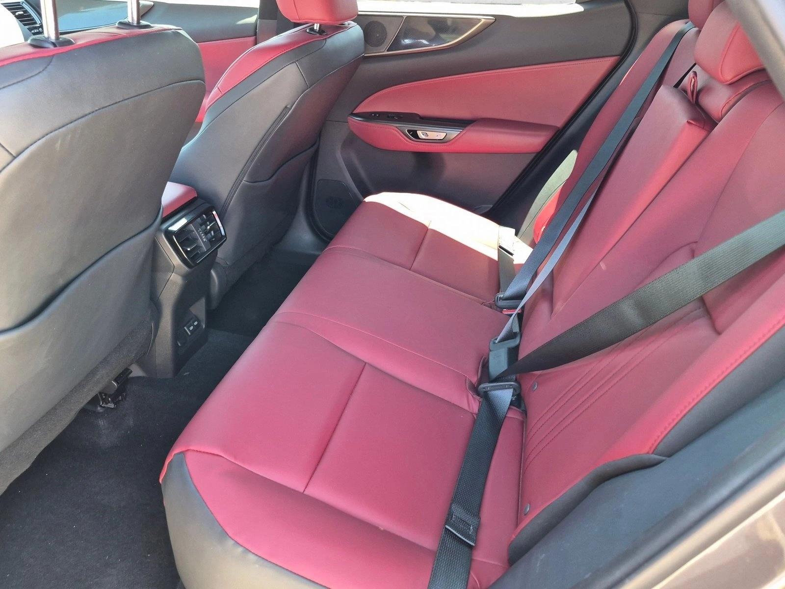 2024 Lexus NX 350 - Photo 19