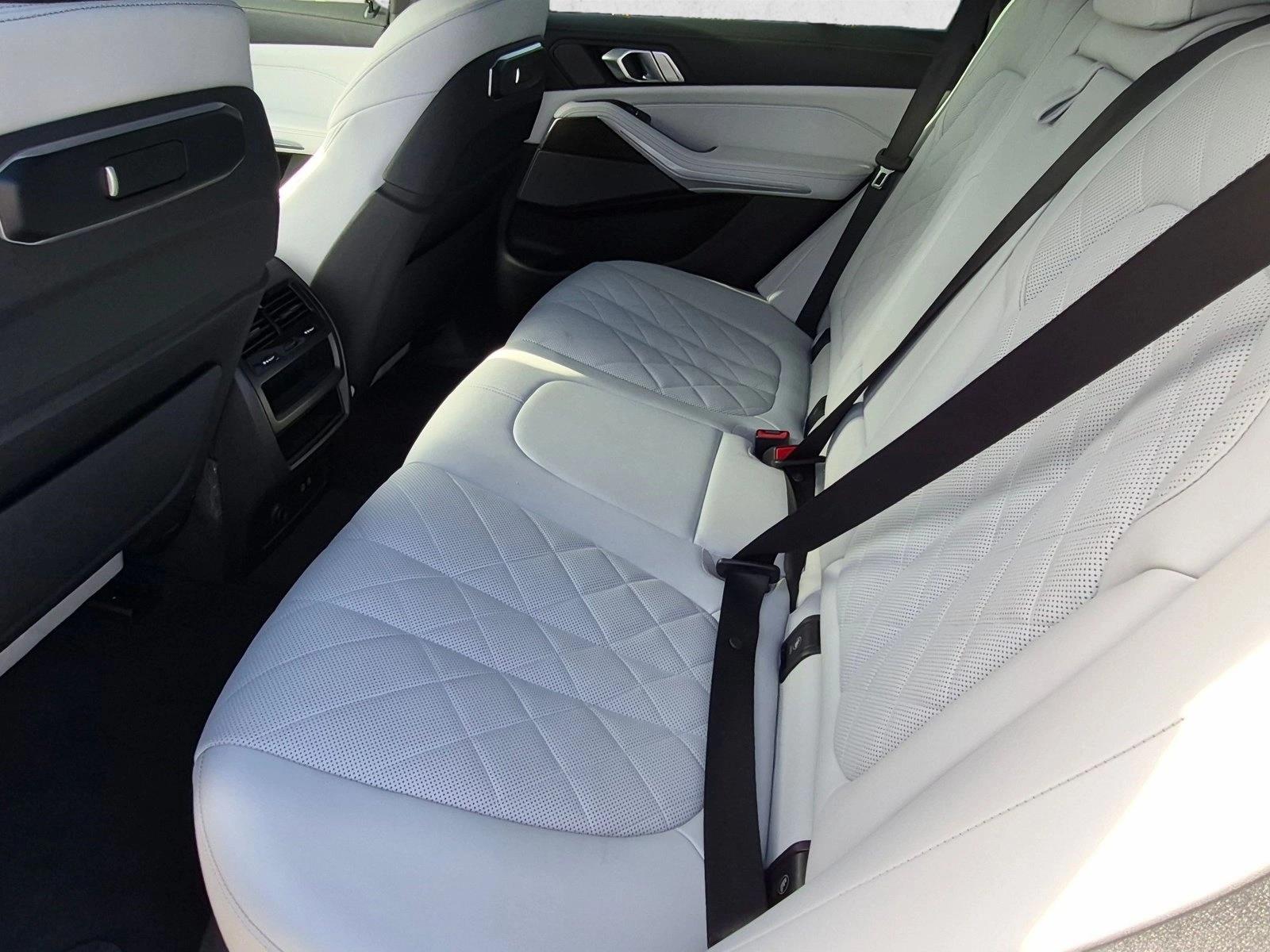 2024 BMW X5 M60i - Photo 20