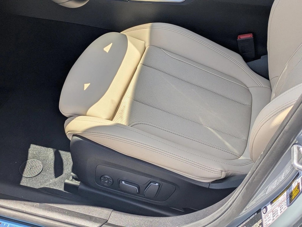 New 2026 BMW 330i Sedan