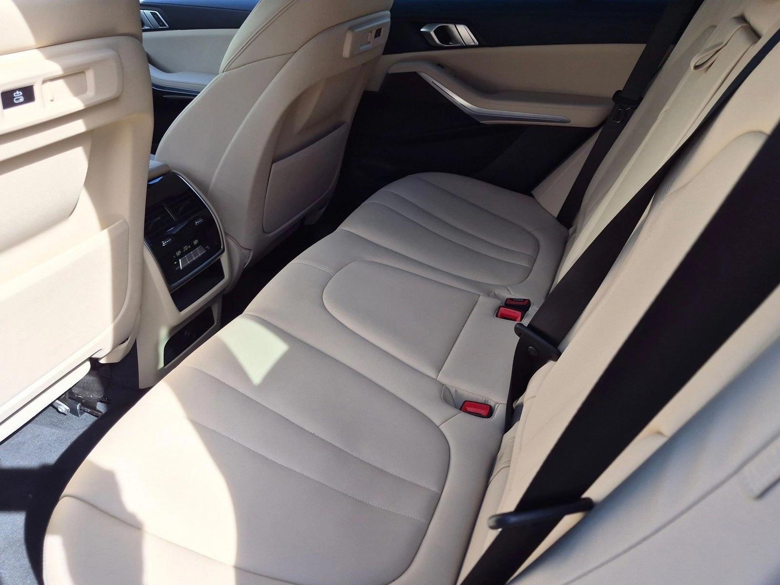2022 BMW X5 40i - Photo 17