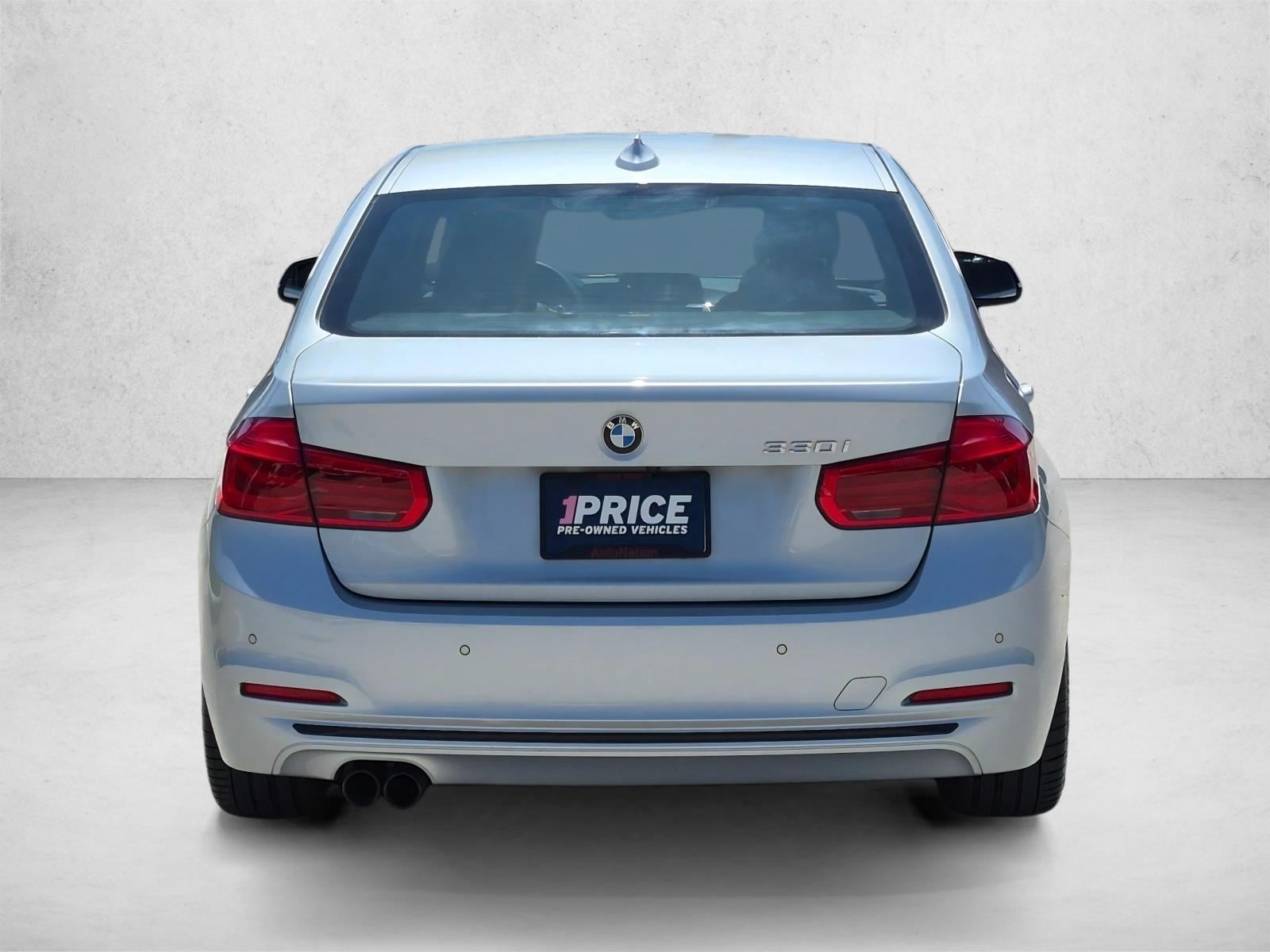2017 BMW 3 Series 330i - Photo 7