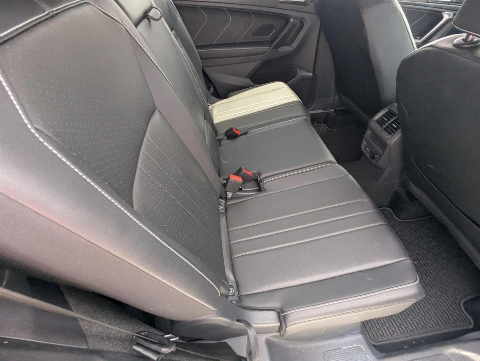 2023 Volkswagen Tiguan SE R-LINE BLACK - Photo 18