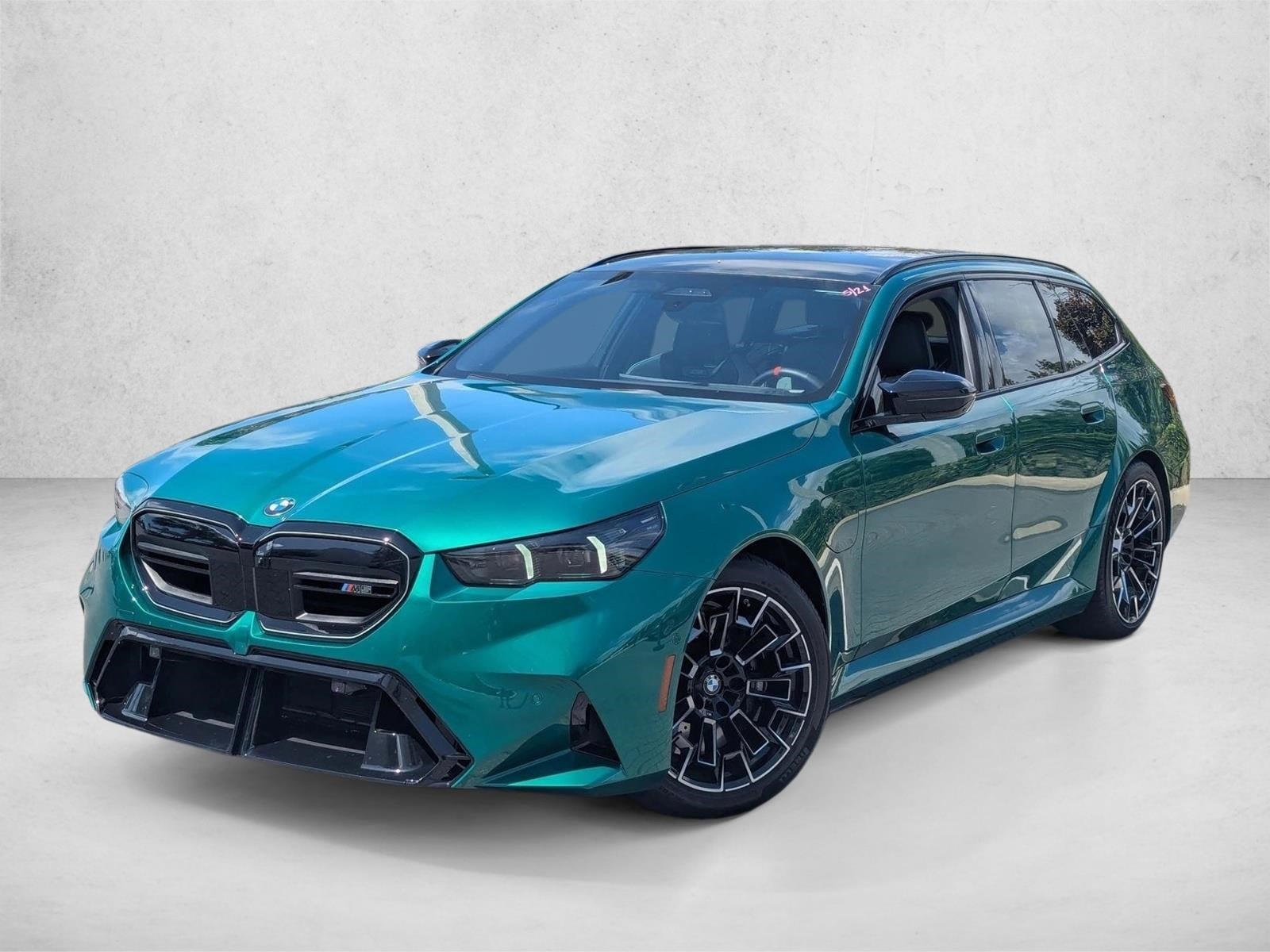 2026 BMW M5 M5 Touring's photo