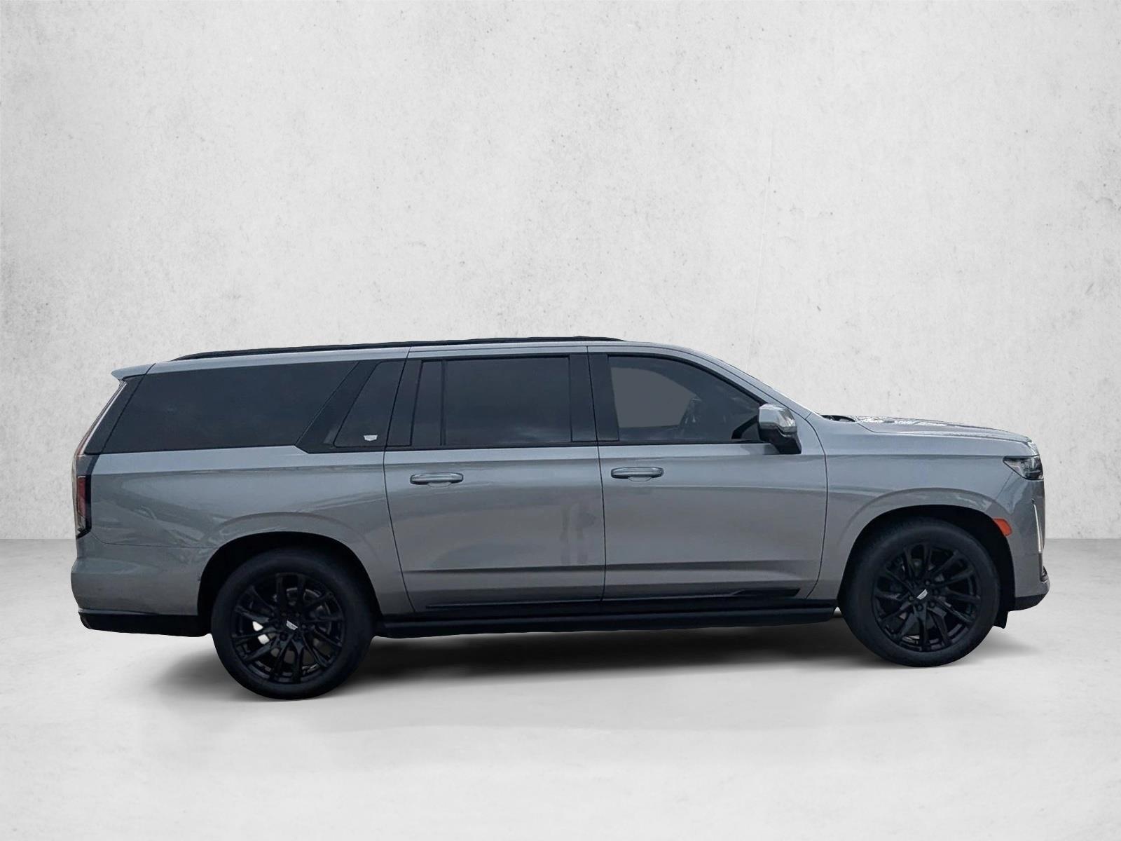 2023 Cadillac Escalade ESV Sport photo 4