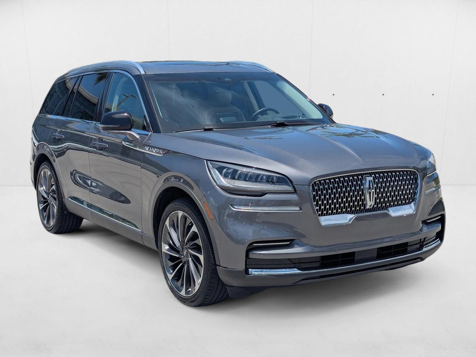2022 Lincoln Aviator Reserve photo 3