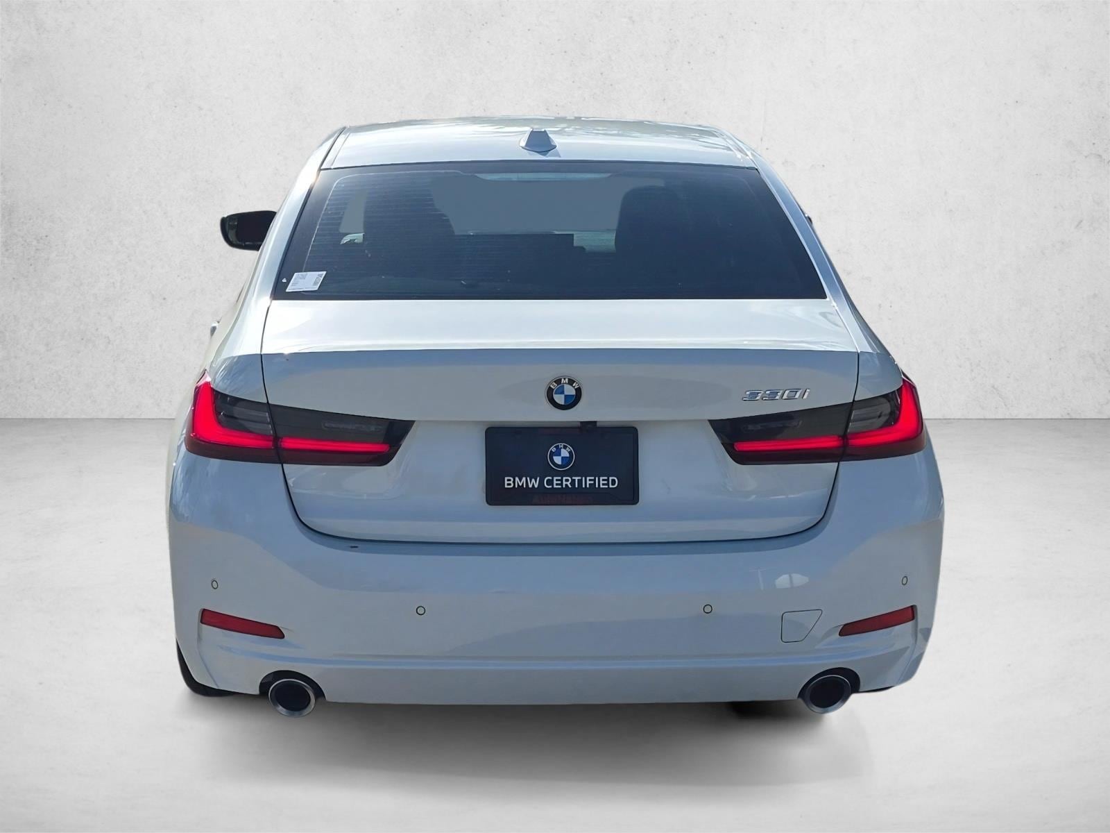 2024 BMW 3 Series 330i - Photo 7