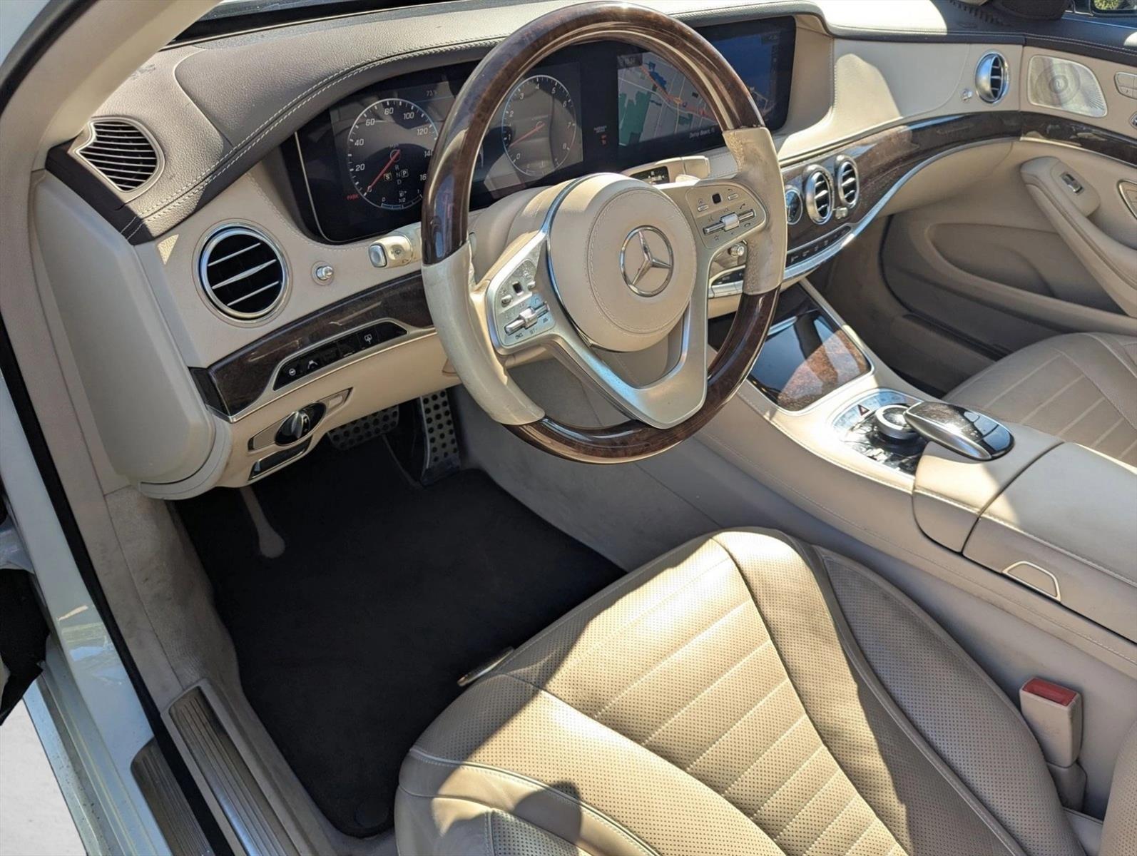 2019 Mercedes Benz S 560 photo 3