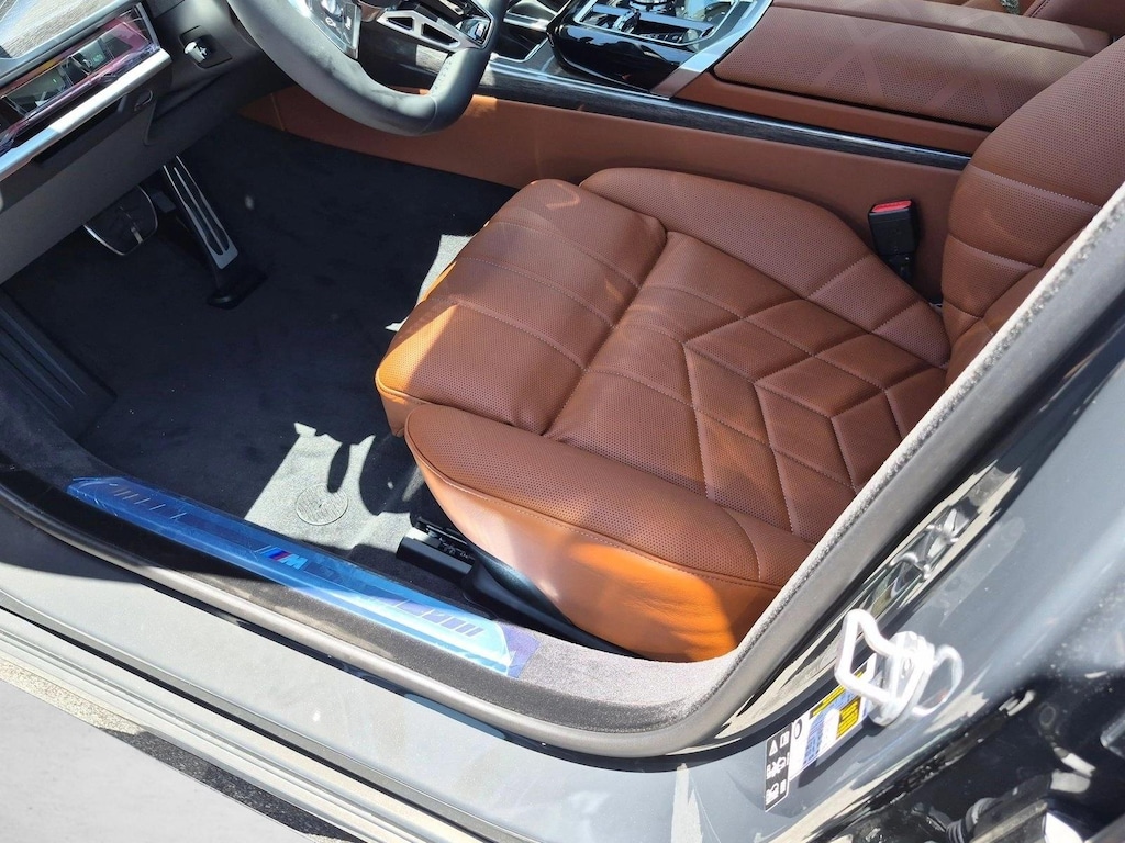 New 2026 BMW 740i xDrive Sedan