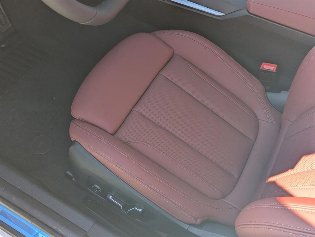 New 2026 BMW 330i Sedan