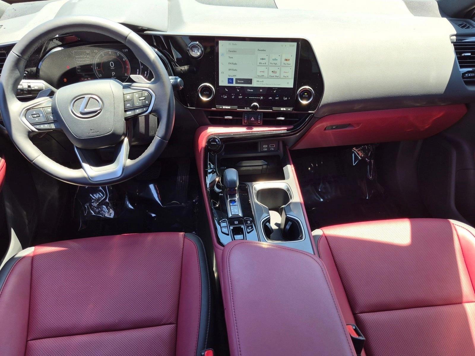 2024 Lexus NX 350 - Photo 18