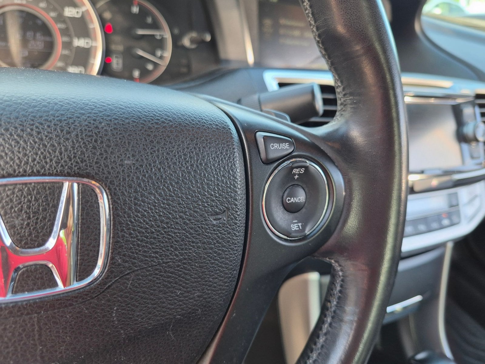 2013 Honda Accord EX-L - Photo 13