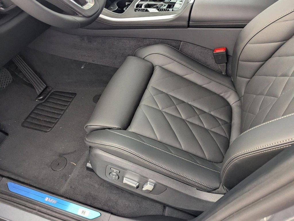 New 2026 BMW X5 sDrive40i SUV