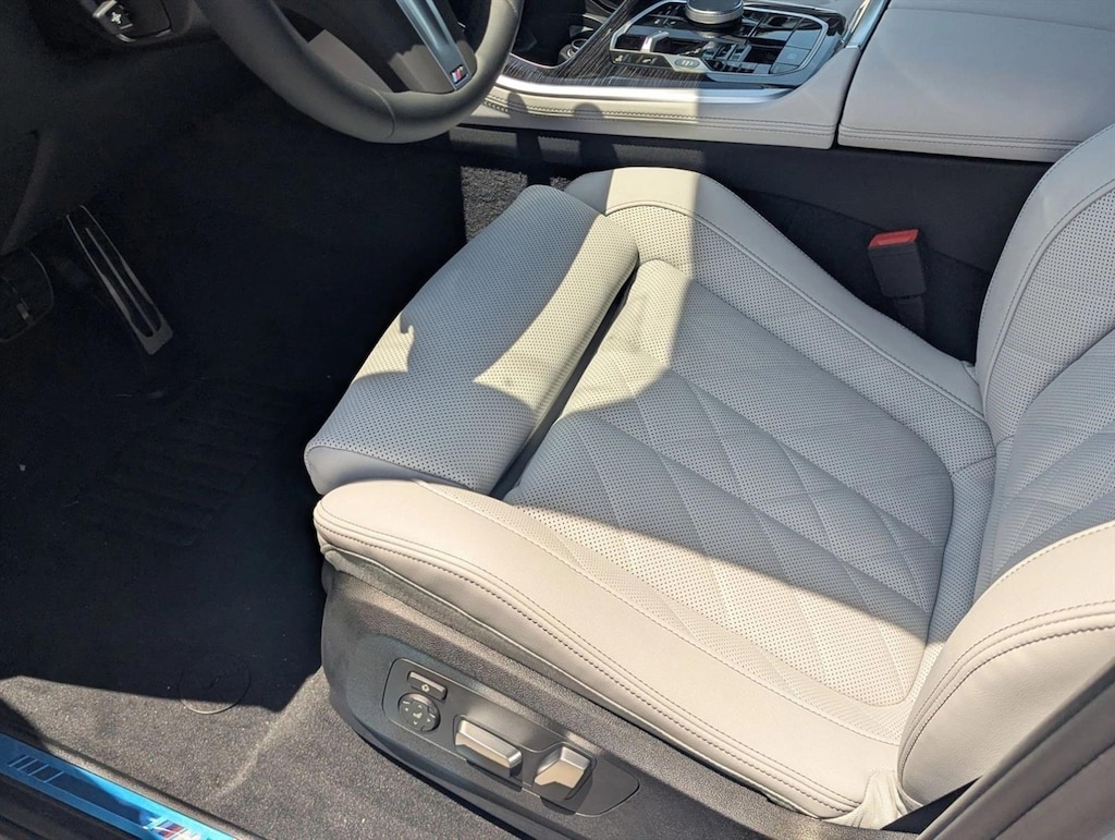 New 2026 BMW X5 sDrive40i SUV