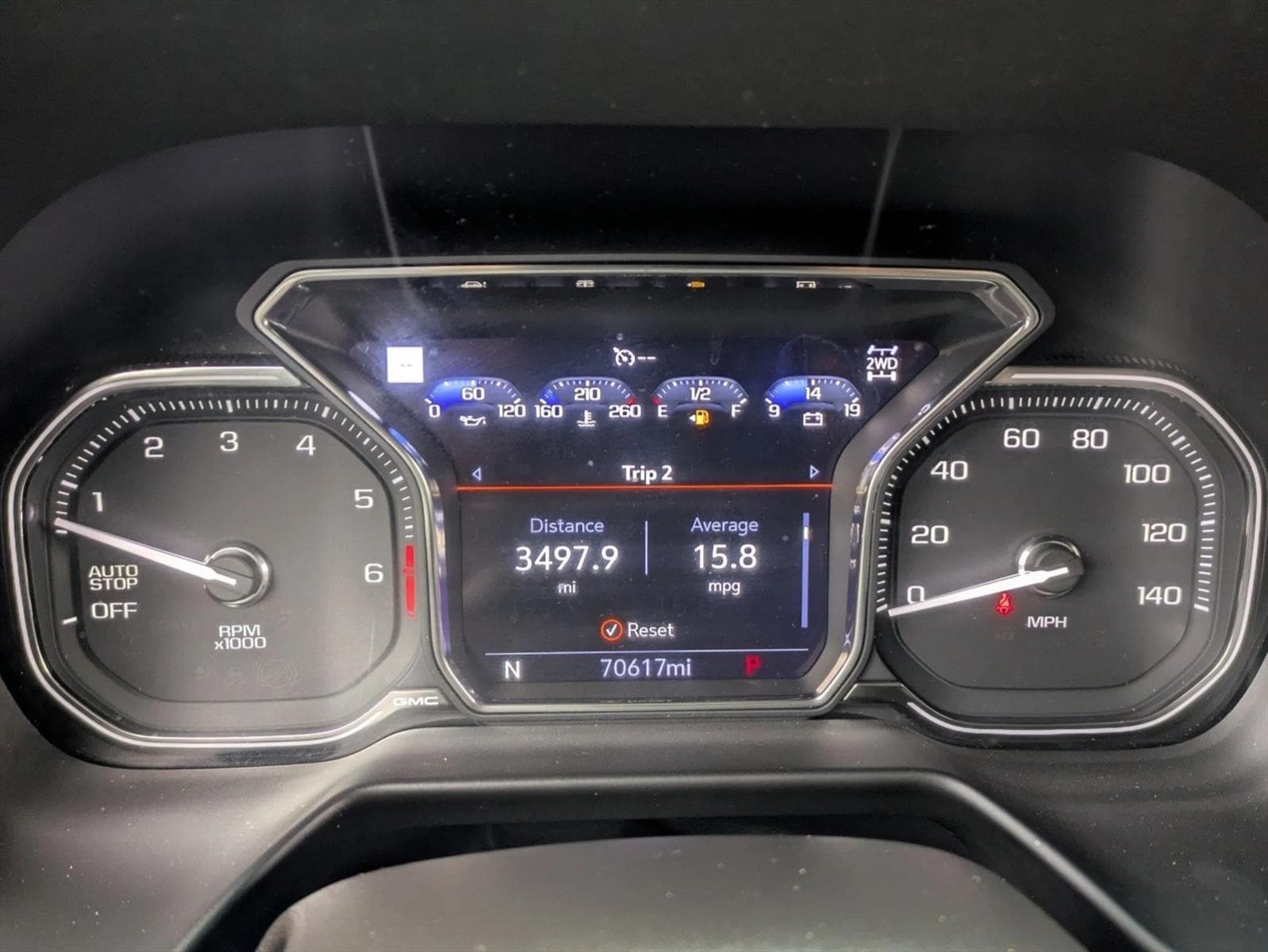 2021 GMC Yukon SLT - Photo 9
