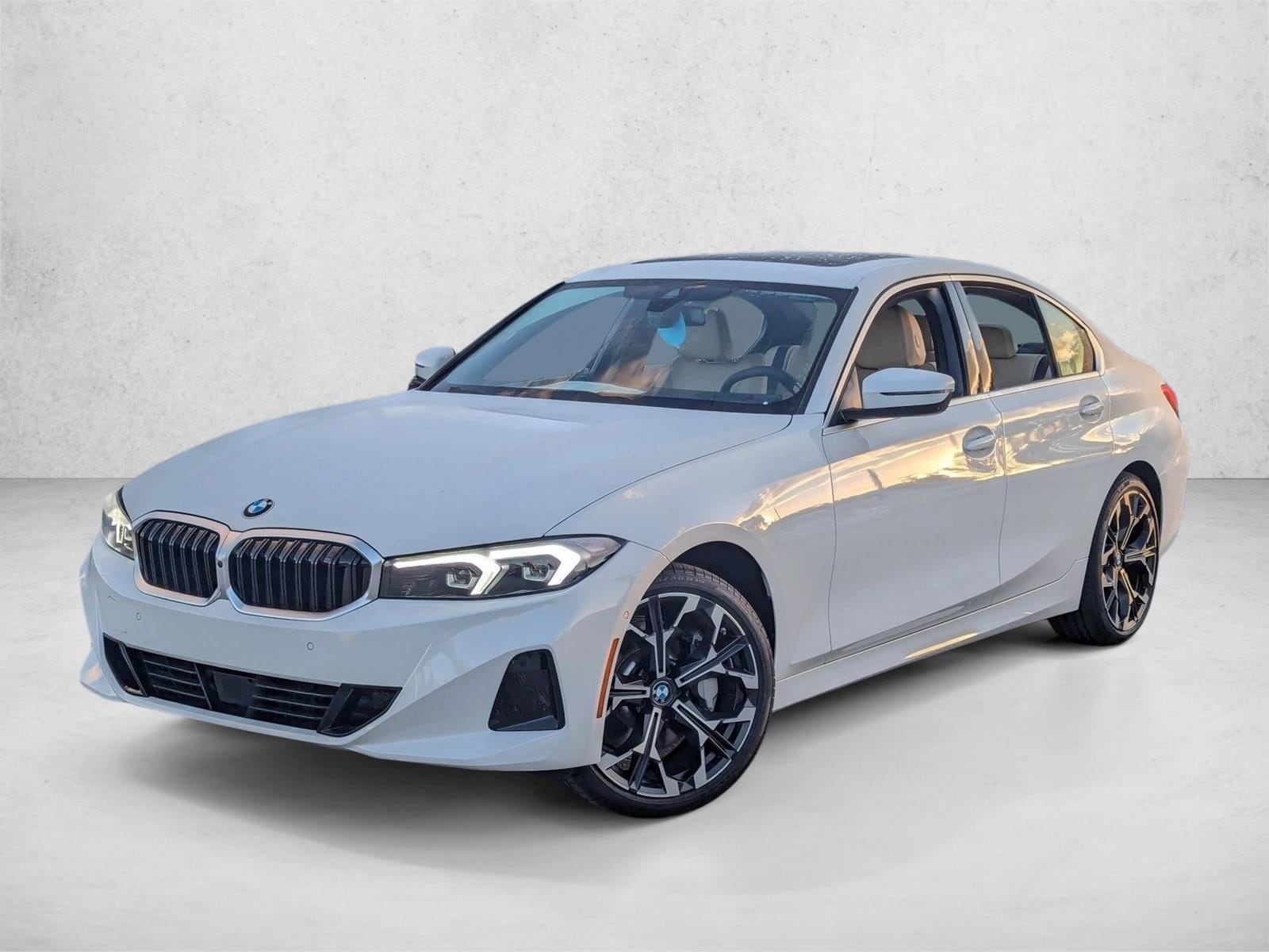 2026 BMW 3 Series 330i's photo