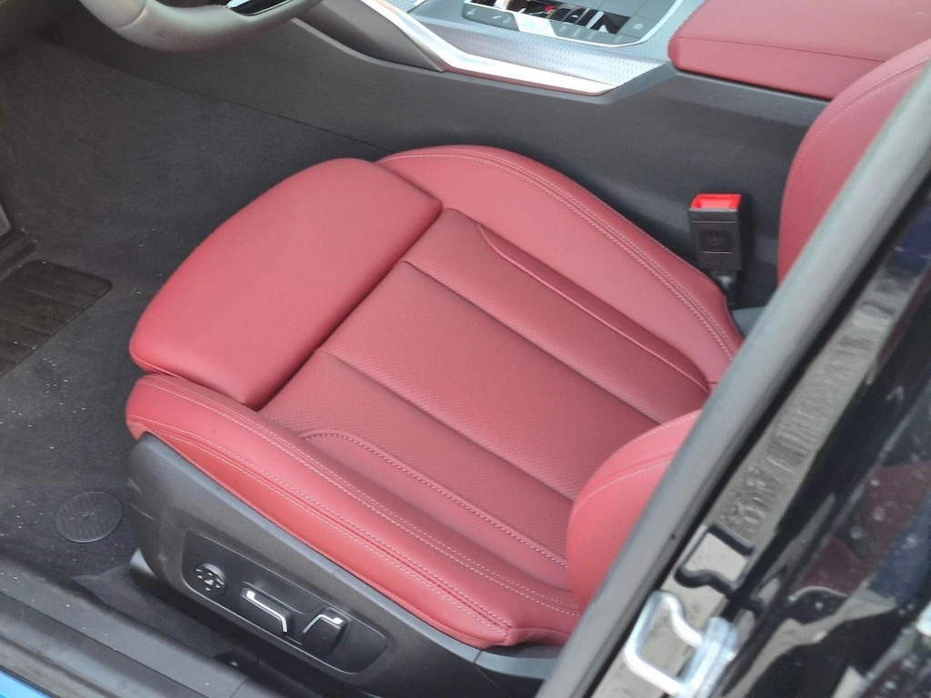 New 2026 BMW 330i Sedan