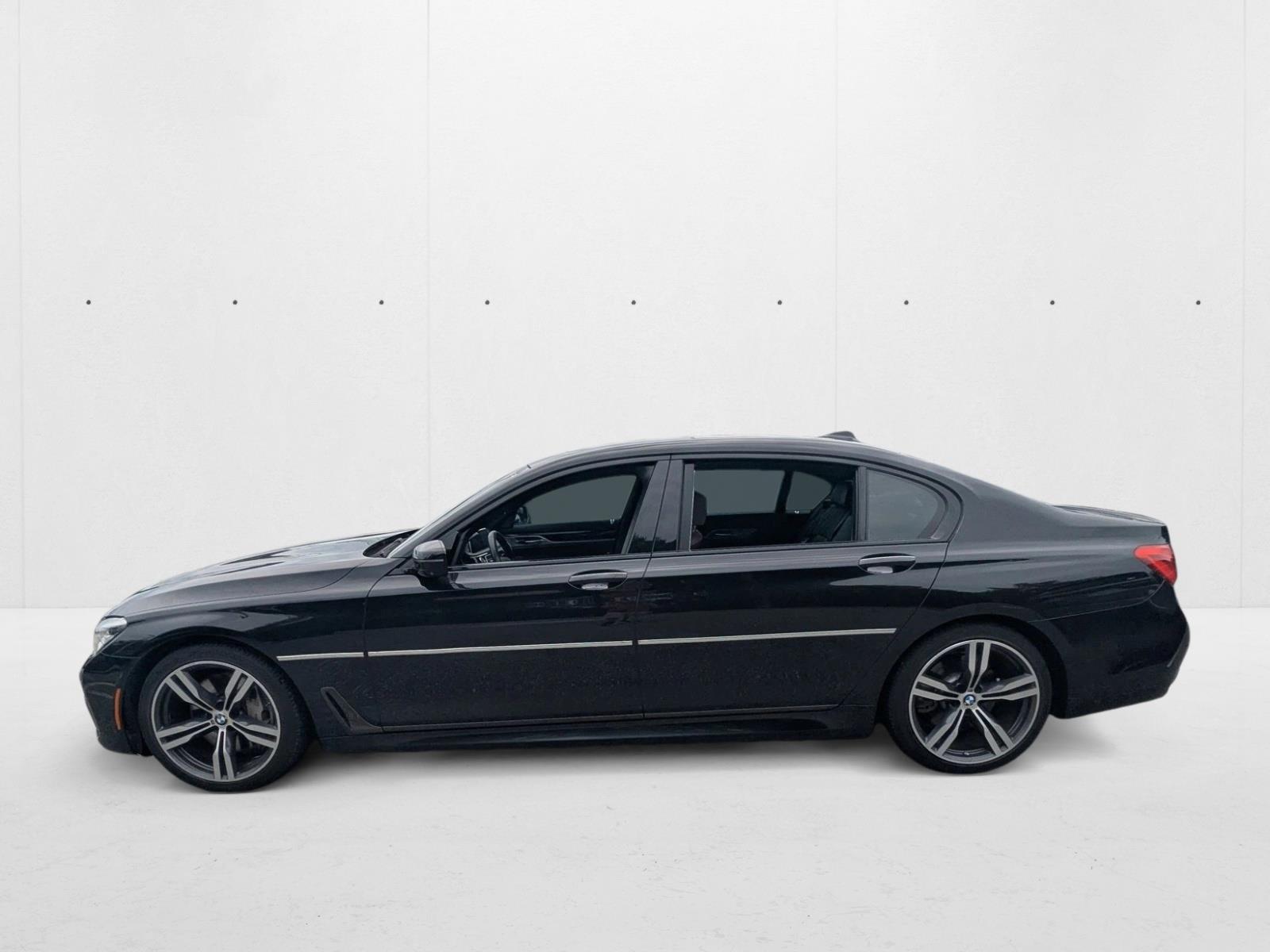 2019 Bmw 750i xDrive Sedan photo 2