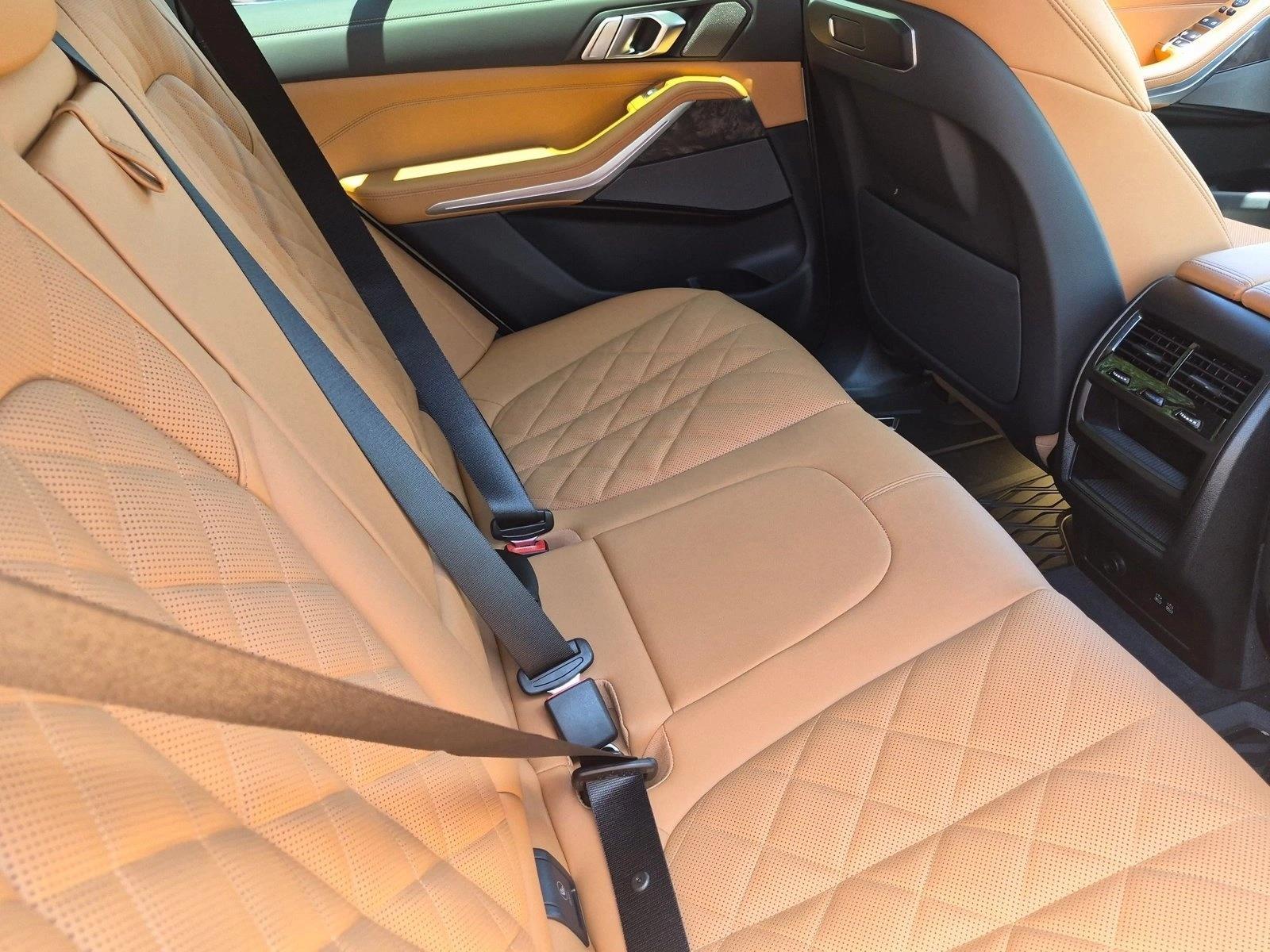 2026 BMW X5 50e - Photo 18
