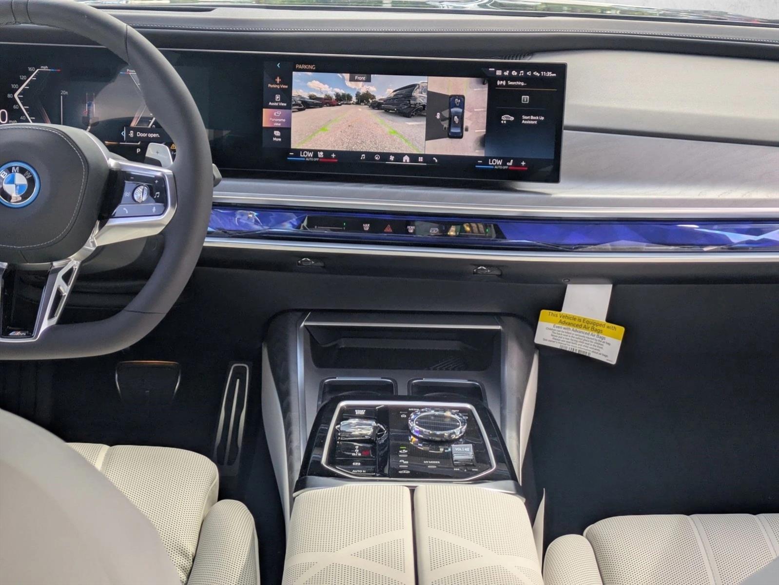 2026 BMW 7 Series 750e - Photo 10
