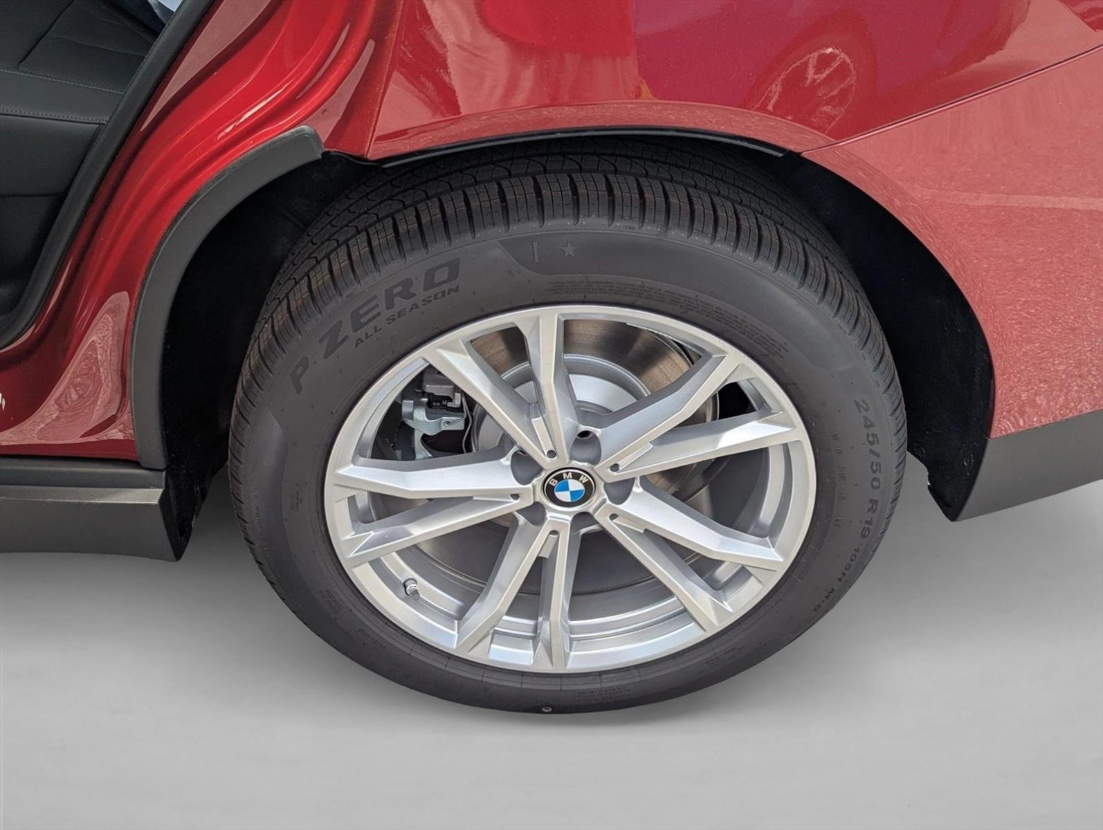2025 BMW X3 30 - Photo 9